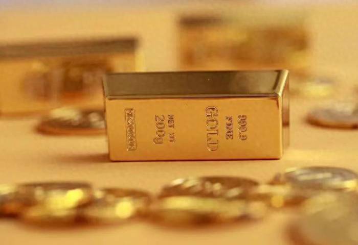 Significant Policy Boosts Real Estate Stocks; Market Awaits Details